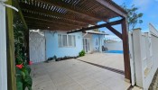 Casa Familiar com Piscina Privativa em Zimbros