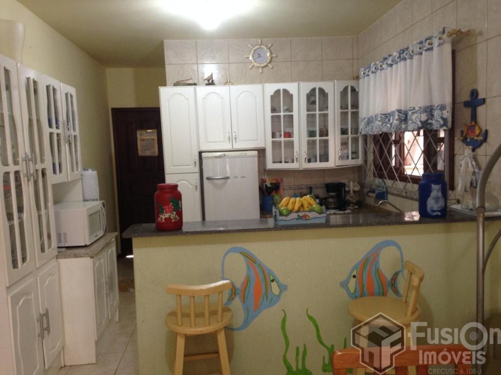 Casa Ampla com Piscina  350m da Praia de Mariscal