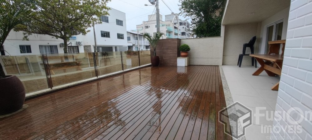 Amplo Trreo para at 6 Pessoas  180m da Praia do