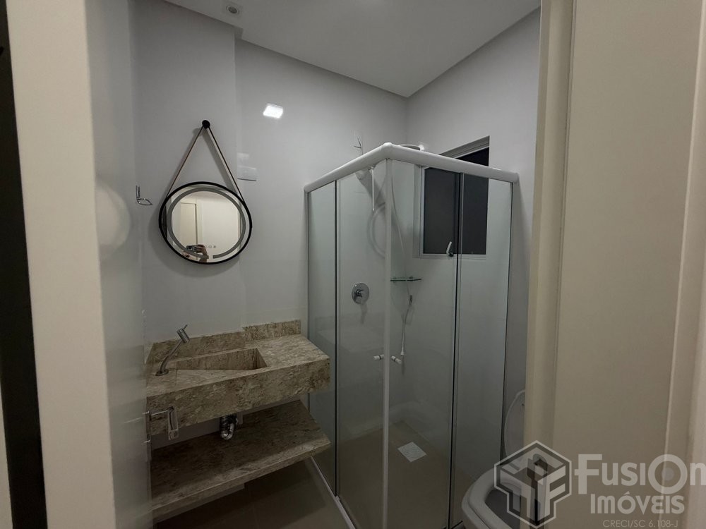 Apartamento a 180m da Praia de Mariscal  Conforto