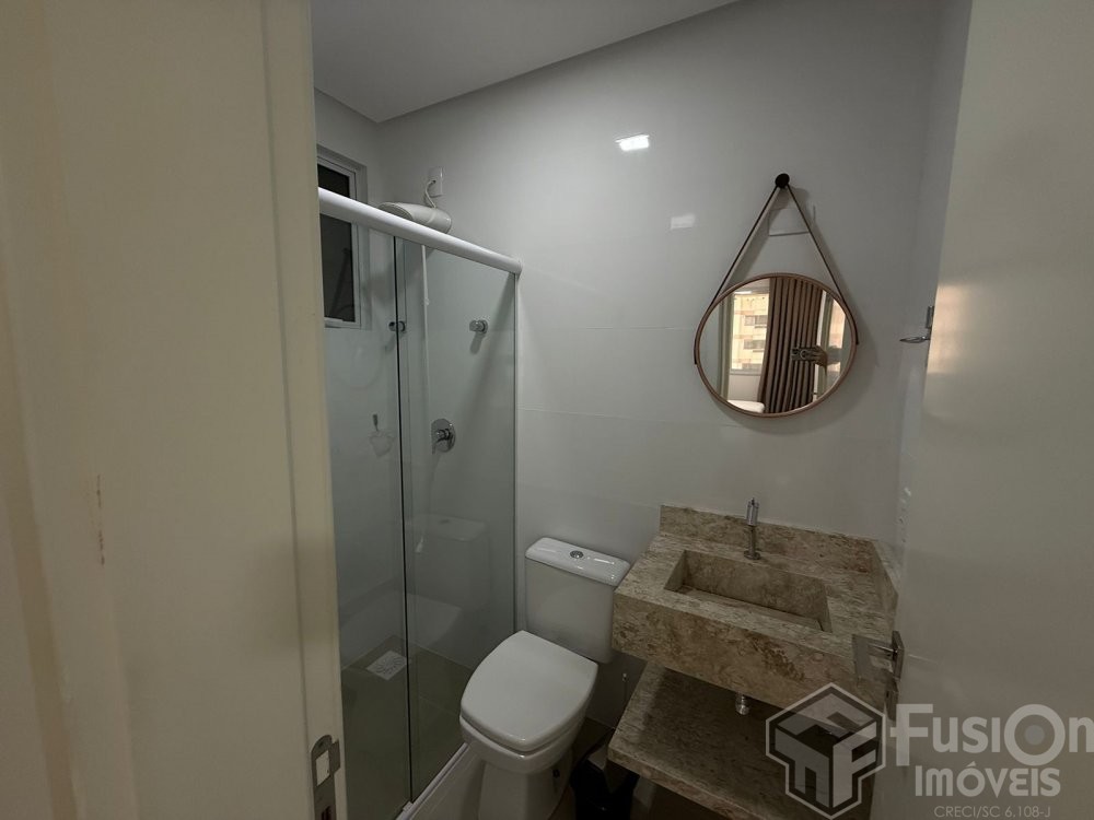 Apartamento a 180m da Praia de Mariscal  Conforto