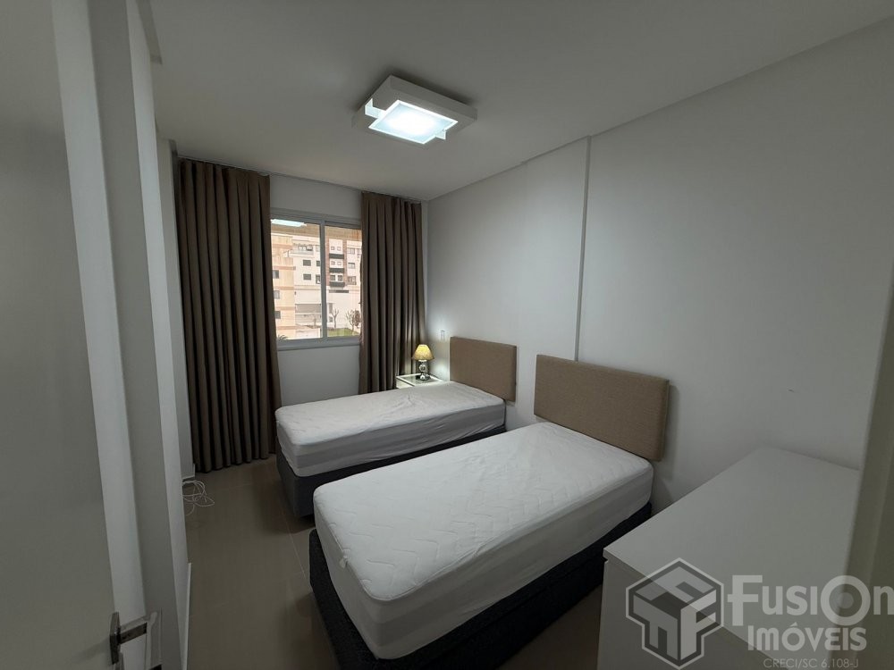 Apartamento a 180m da Praia de Mariscal  Conforto