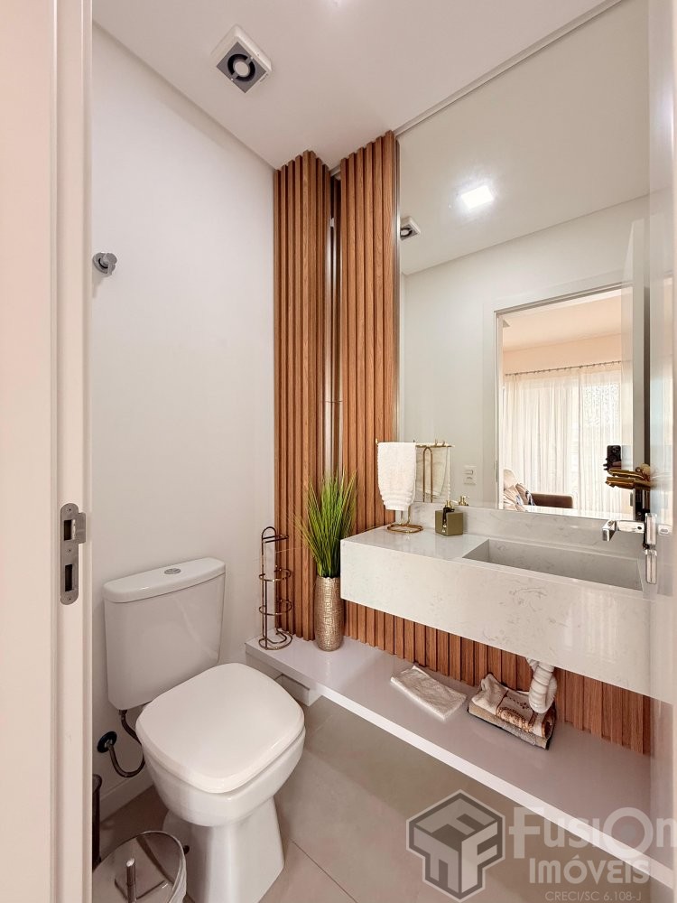 Cobertura Duplex a 240m da Praia de Canto Grande -