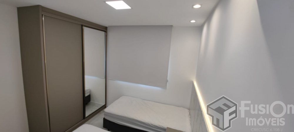 Apartamento a 180m da Praia de Mariscal  Conforto