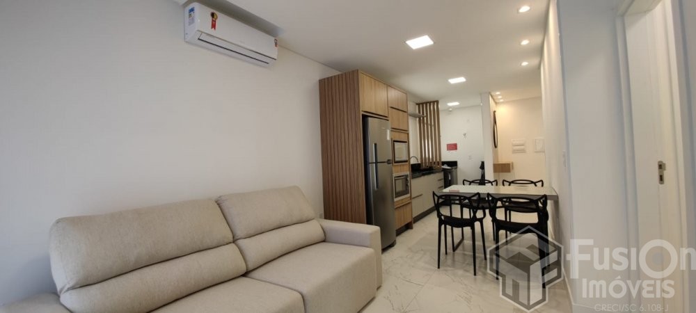 Apartamento a 180m da Praia de Mariscal  Conforto