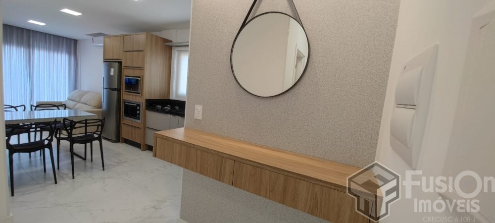 Apartamento a 180m da Praia de Mariscal  Conforto