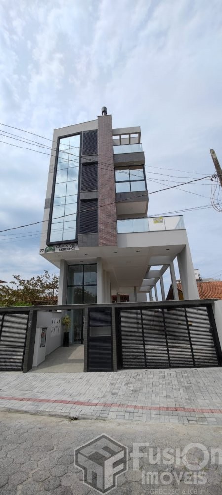 Apartamento a 180m da Praia de Mariscal  Conforto