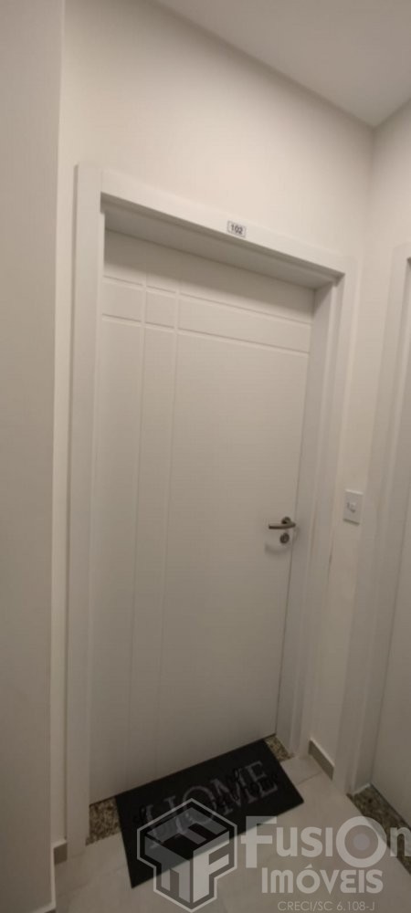 Apartamento a 180m da Praia de Mariscal  Conforto