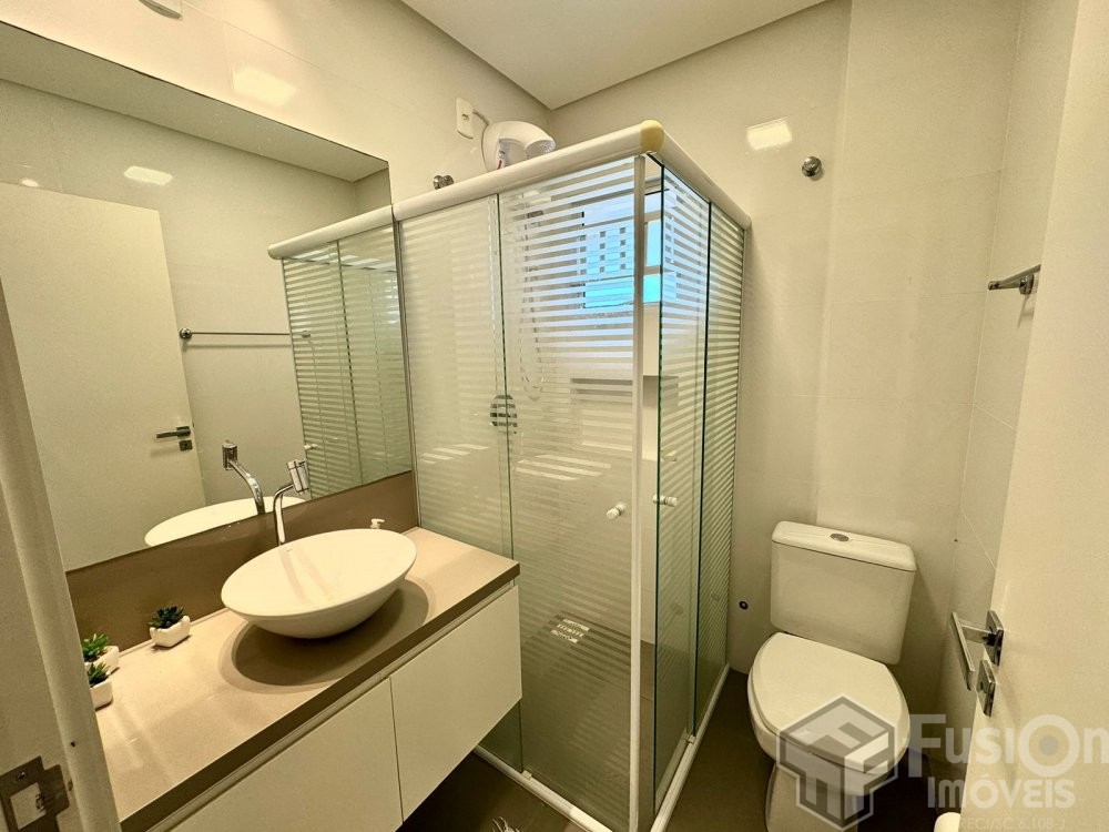 Amplo Apartamento a 80m da Praia de Mariscal