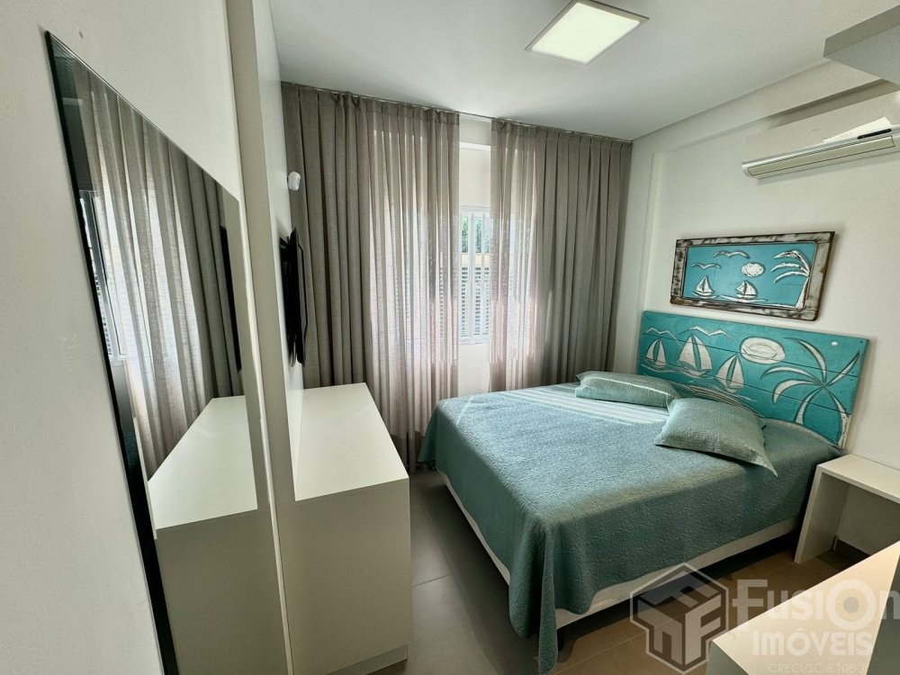 Amplo Apartamento a 80m da Praia de Mariscal