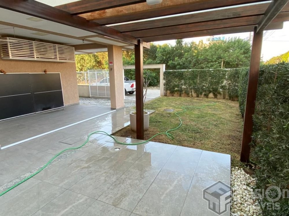 Amplo Apartamento a 80m da Praia de Mariscal