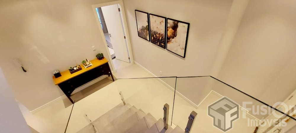 Cobertura duplex, finamente mobiliada, vista mar!