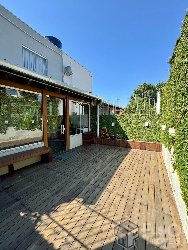 Sobrado no Zimbros 150m do mar