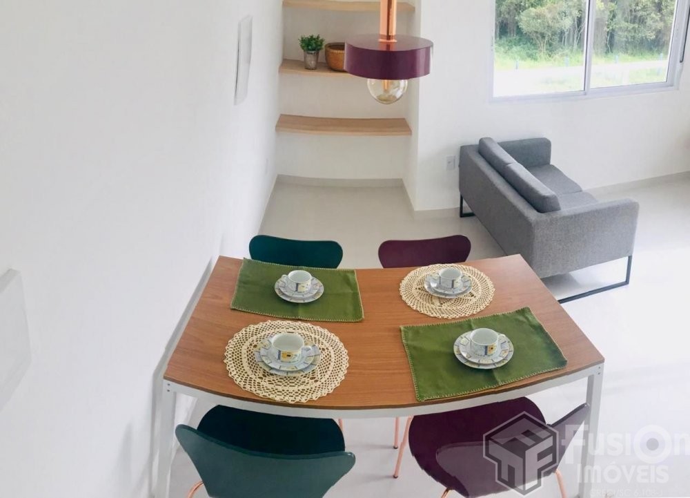 Apartamento 02 dormitrios na Praia do Mariscal