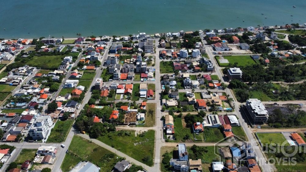 Terreno na Praia de Mariscal a poucos metro do Mar