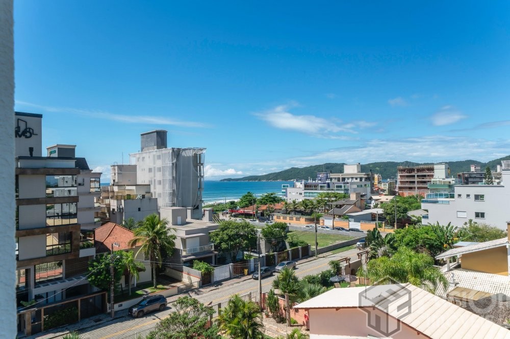 Cobertura Duplex a 170m do mar de Mariscal