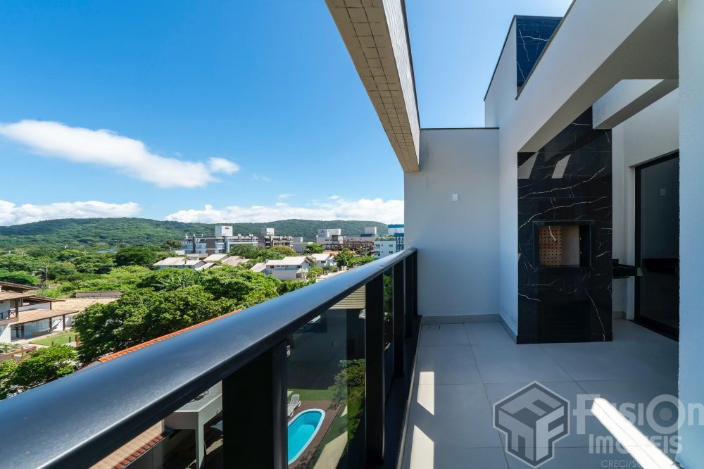 Cobertura Duplex a 170m do mar de Mariscal