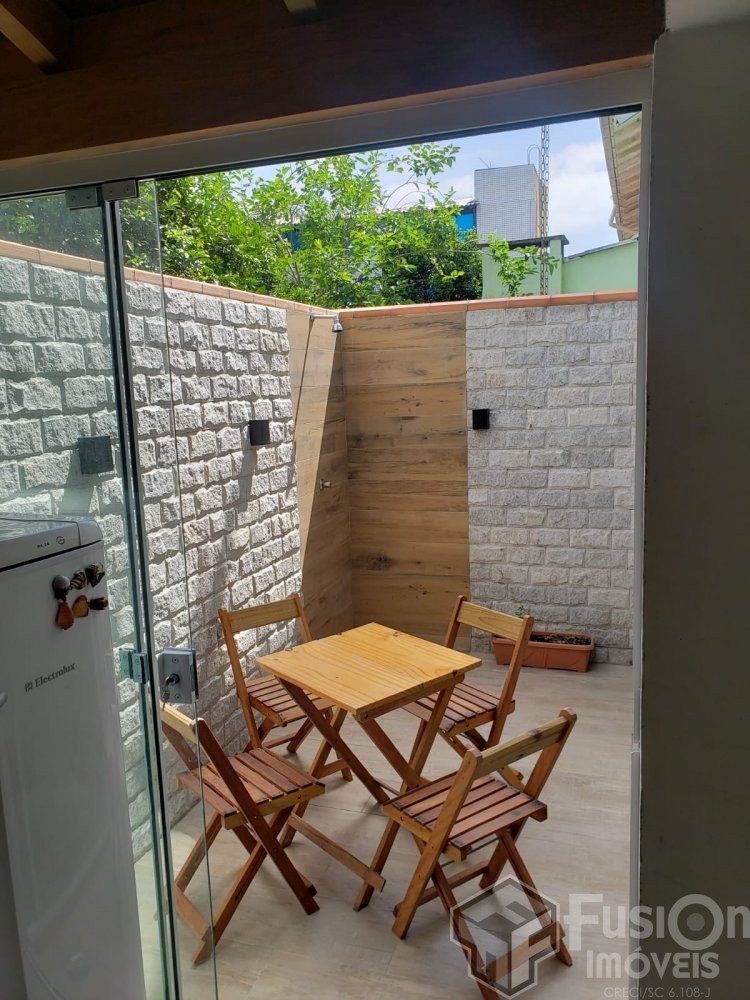 Sobrado no Residencial Cores do Mariscal  220m da