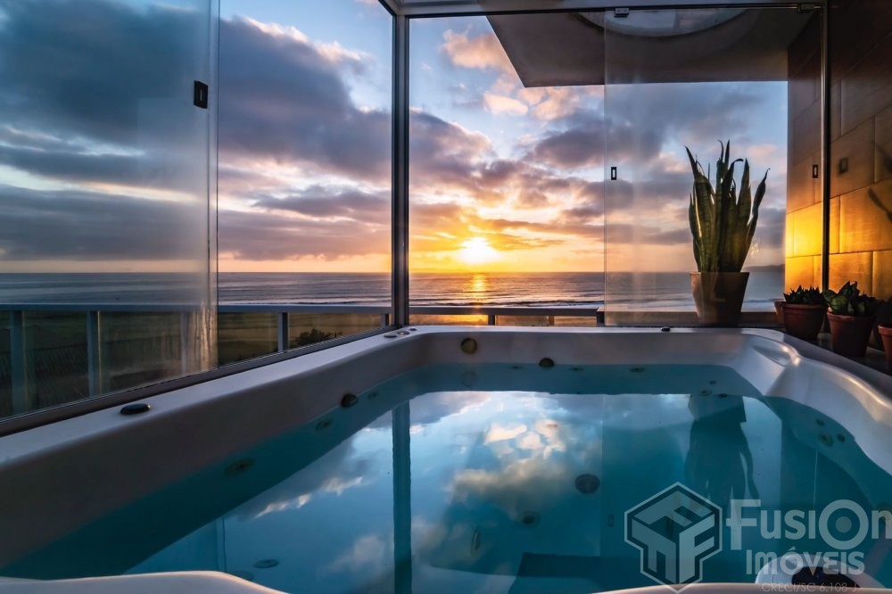 Duplex Frente Mar com Jacuzzi Aquecida