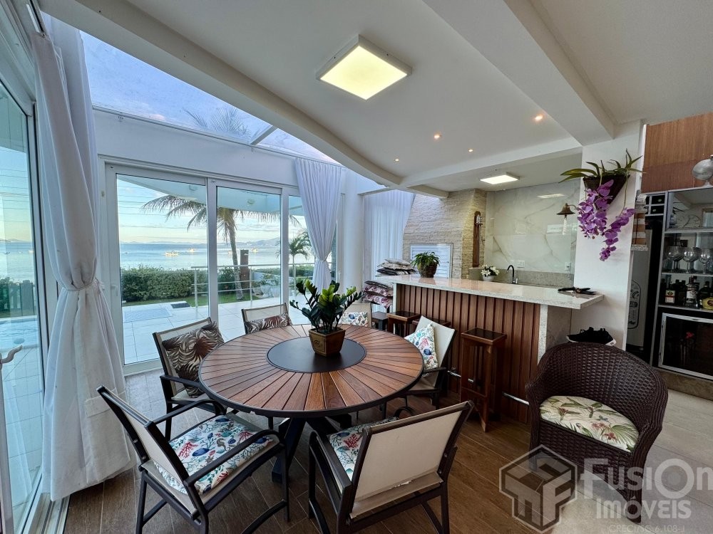 Linda casa p na areia Praia de zimbros