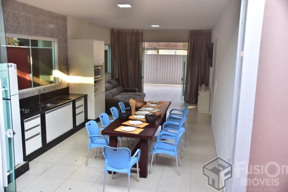 Casa Espaosa e Aconchegante 200m da Praia de Mari