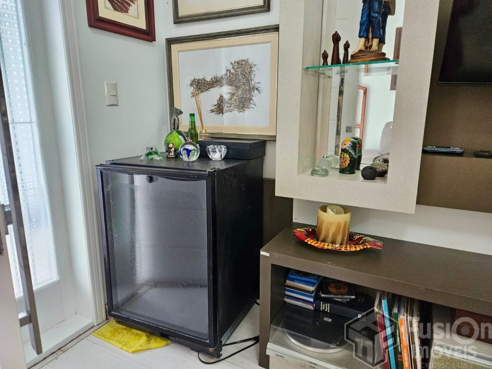 Casa Familiar com Piscina Privativa em Zimbros