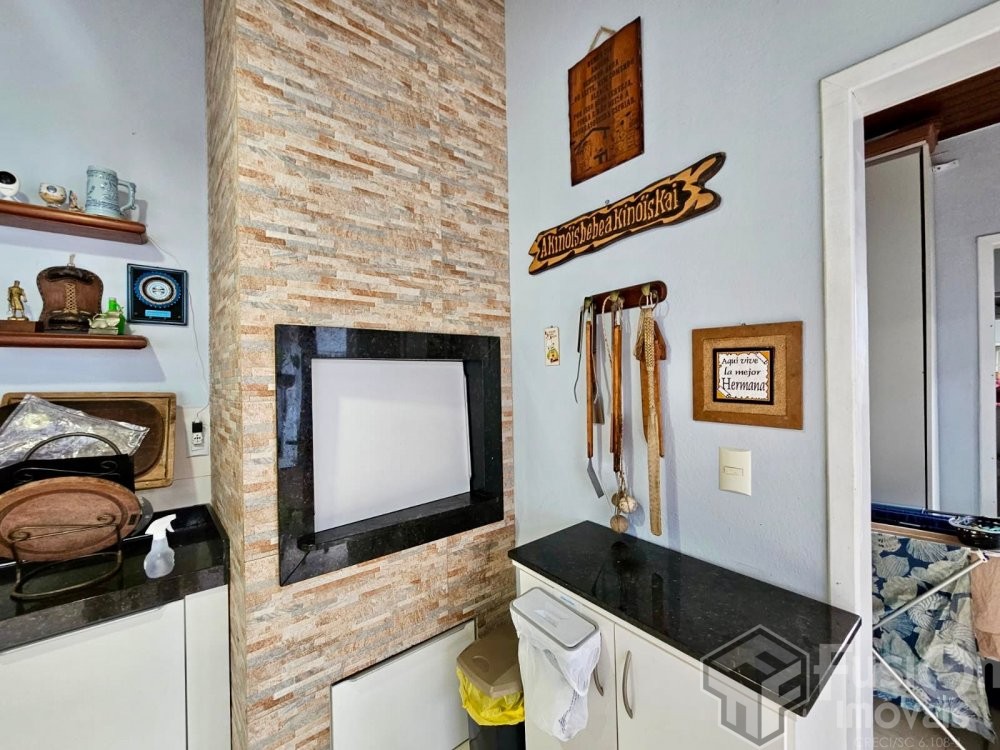 Casa Familiar com Piscina Privativa em Zimbros