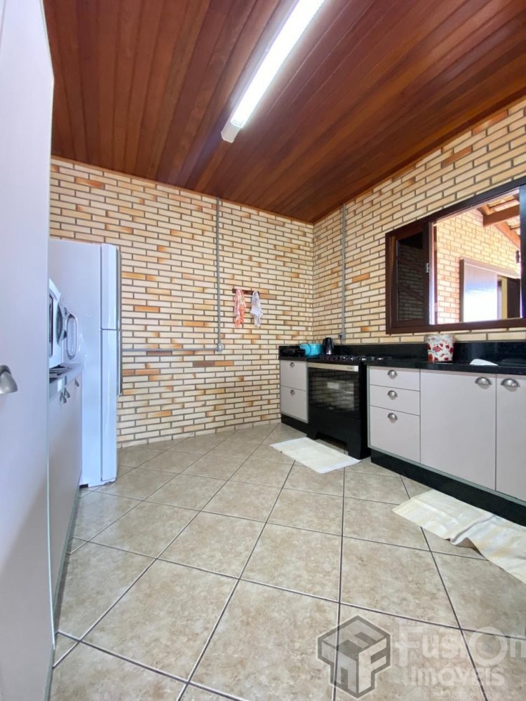 Casa Quadra Mar Zimbros 100 metros do Mar