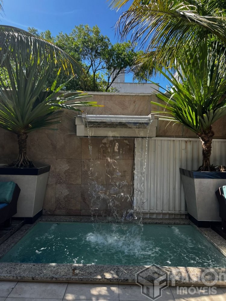 Casa com Piscina p/ at 11 pessoas na Praia de Mar