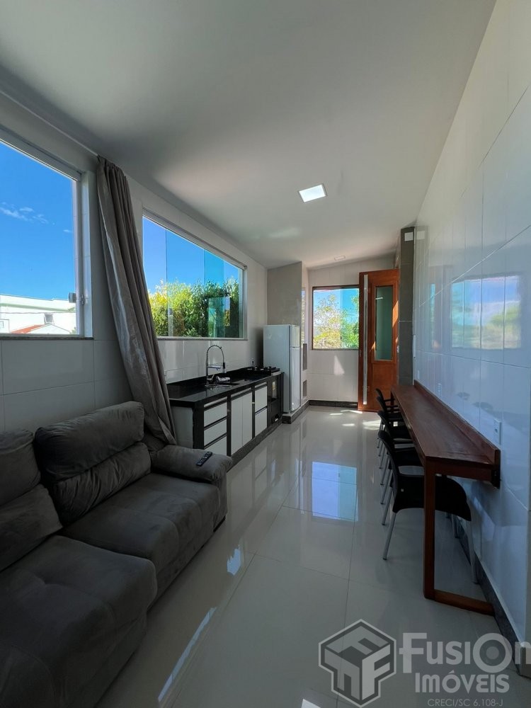 Casa com Piscina p/ at 11 pessoas na Praia de Mar