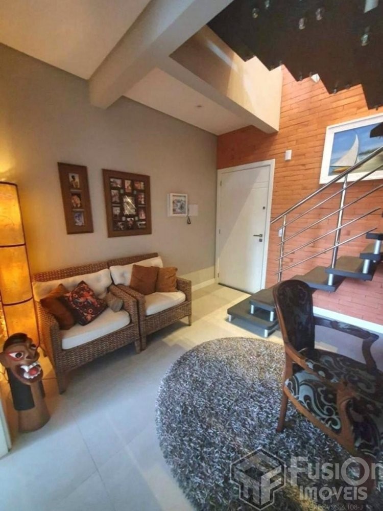 Linda Cobertura com vista mar