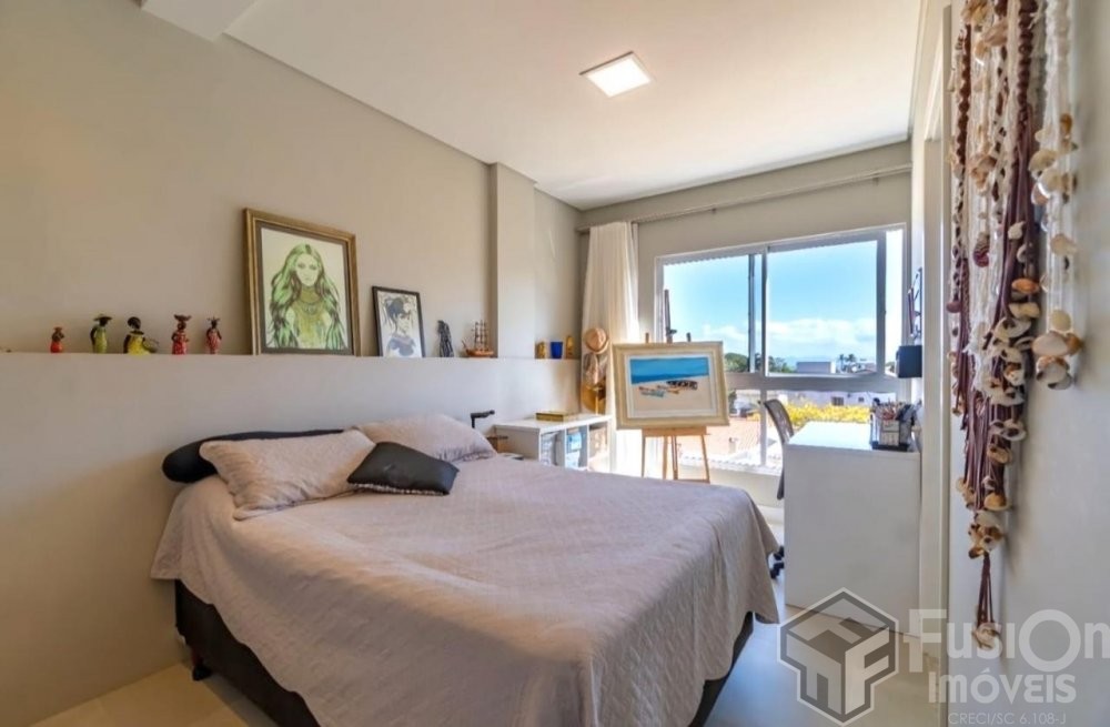 Linda Cobertura com vista mar