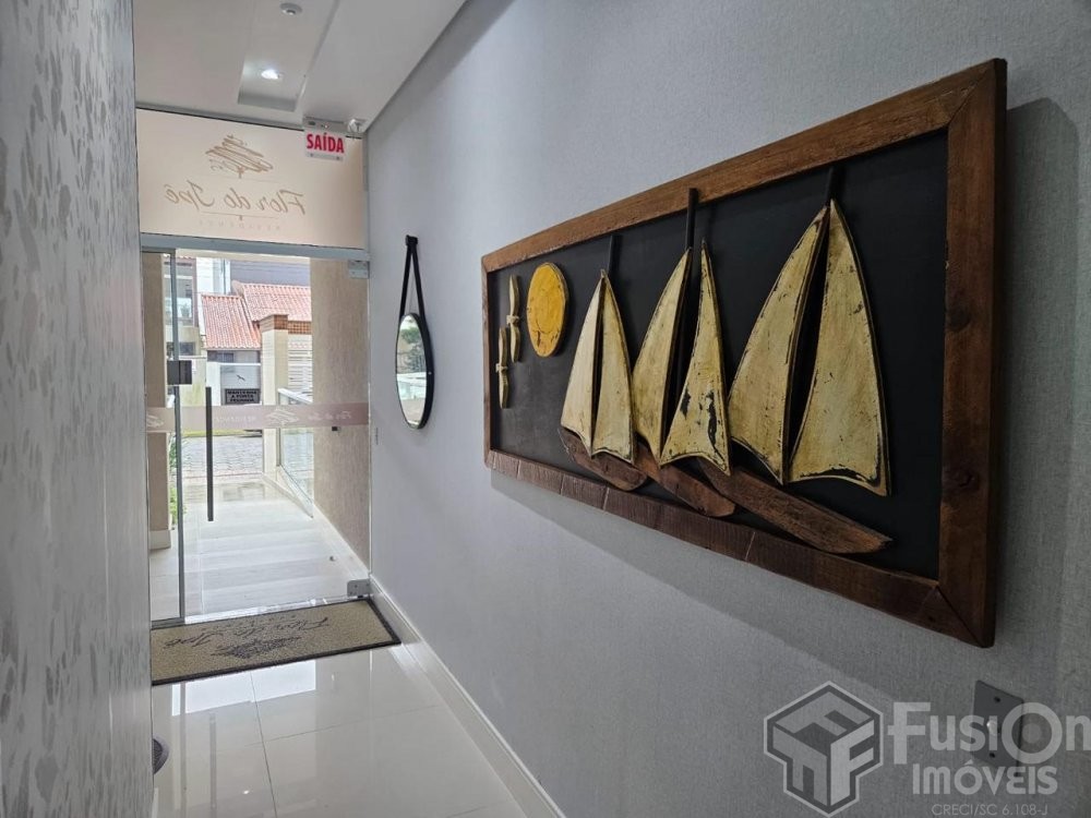 Linda Cobertura com vista mar