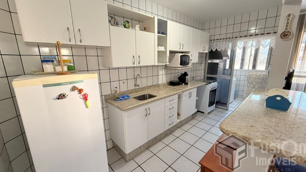 Apartamento 50m da Praia de Bombas