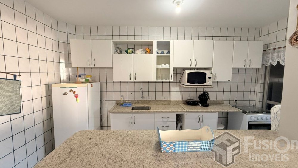 Apartamento 50m da Praia de Bombas