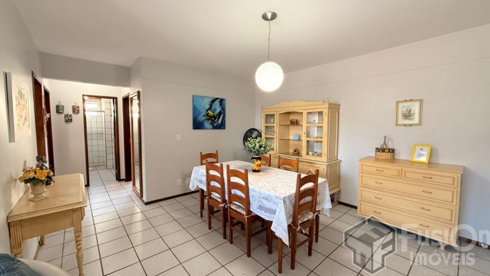 Apartamento 50m da Praia de Bombas