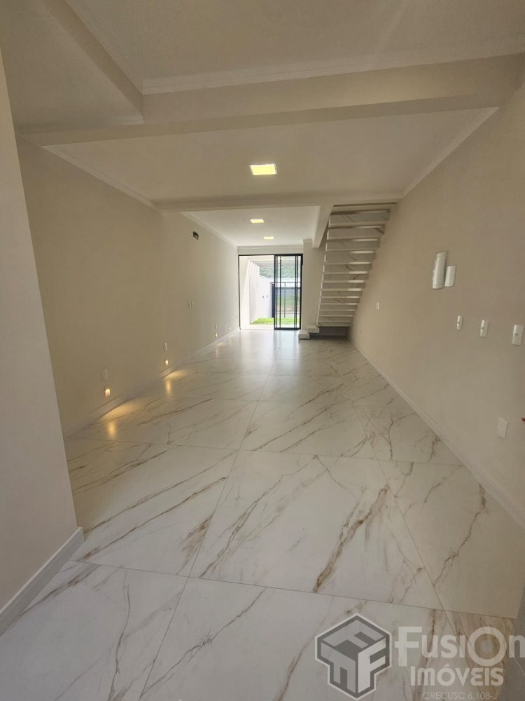 Sobrado Zimbros a 360 metros do mar