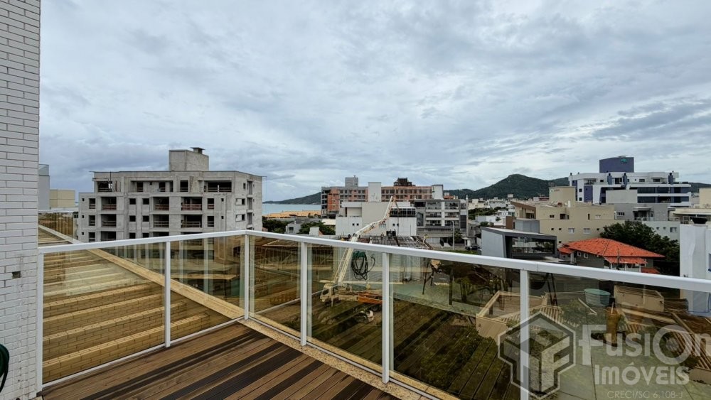 Cob duplex 03 su�tes com jacuzzi 