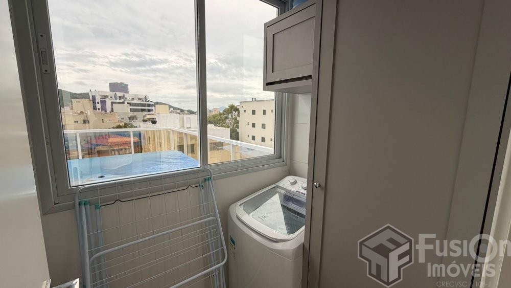Cob duplex 03 su�tes com jacuzzi 