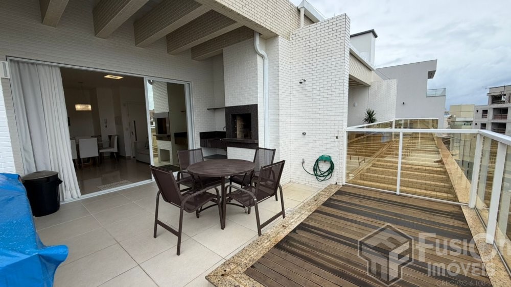 Cob duplex 03 su�tes com jacuzzi 