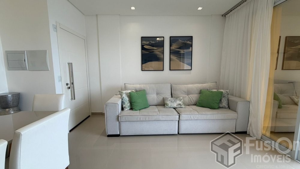 Cob duplex 03 su�tes com jacuzzi 