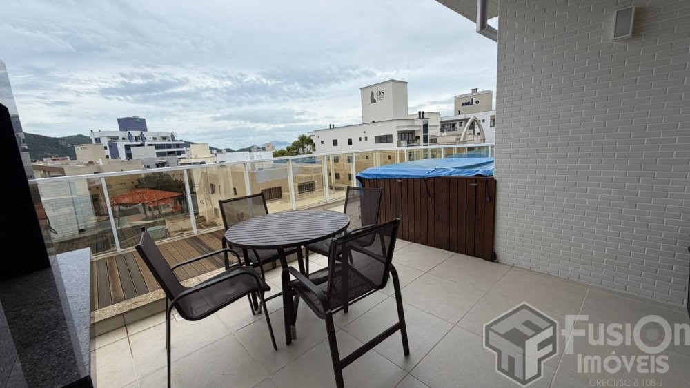 Cob duplex 03 su�tes com jacuzzi 